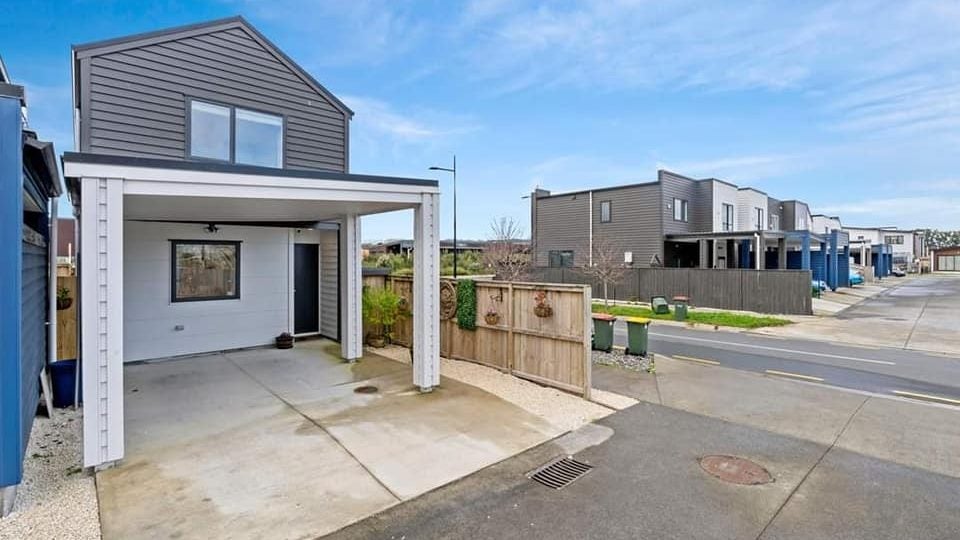 19 Kaha Road, Takanini, Auckland - Carousel 1