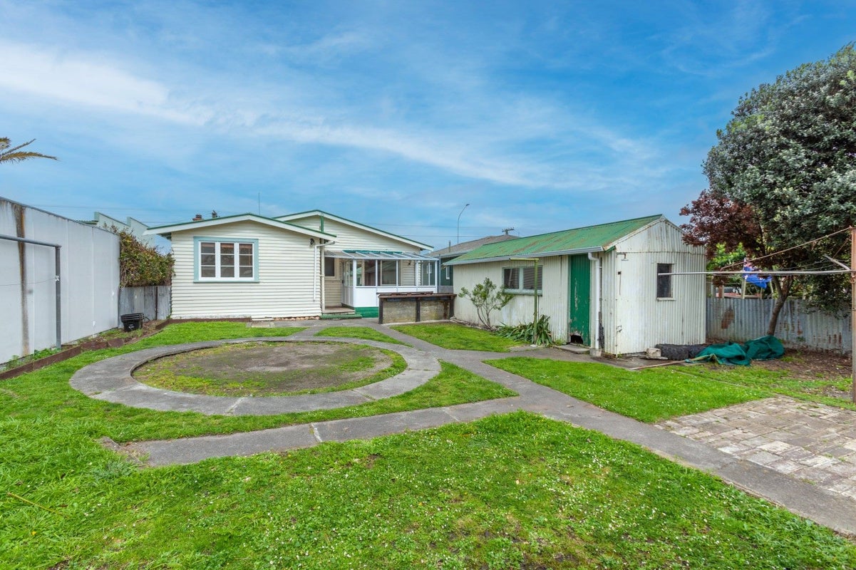 73 Meeanee Quay, Westshore, Napier - Carousel 2