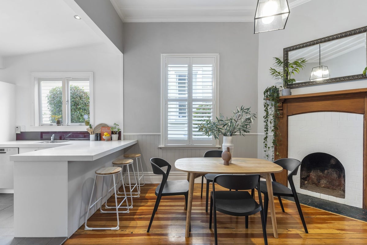 25 Mountain View Road, Morningside, Auckland - Carousel 32