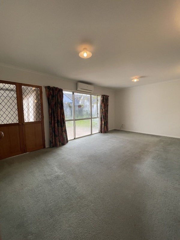 8 Murfitt Place, Sockburn, Christchurch - Carousel 4