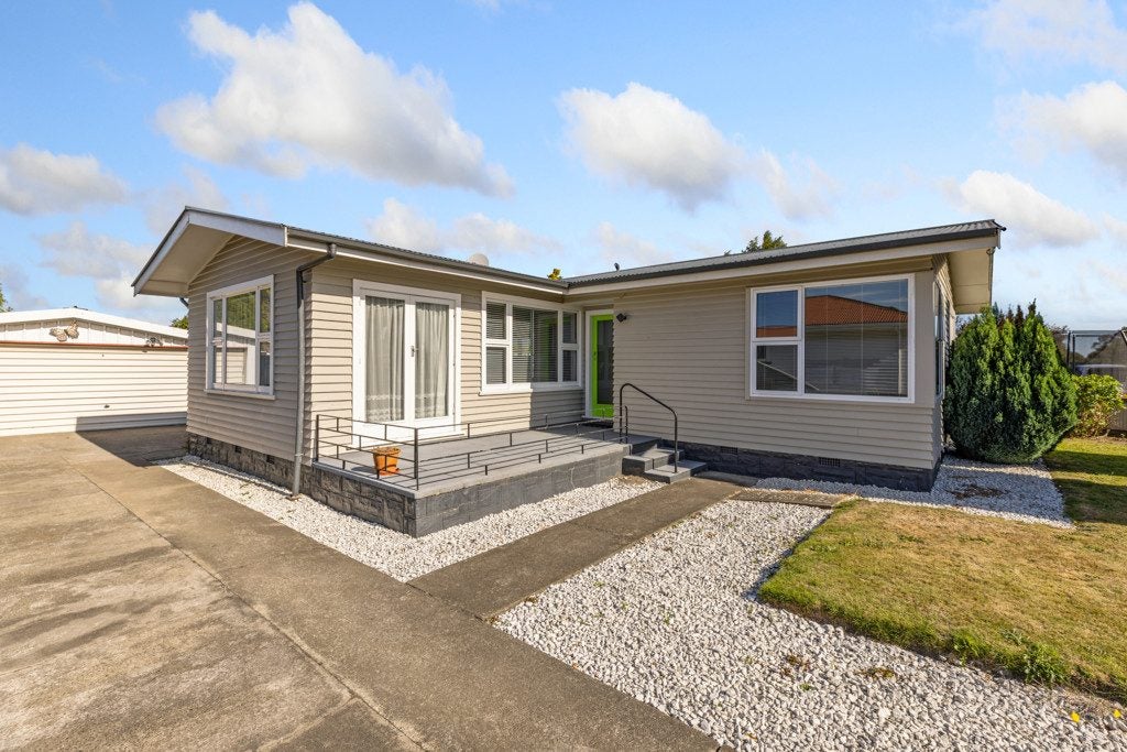 68 Manurere Street, Hei Hei, Christchurch - Carousel 1