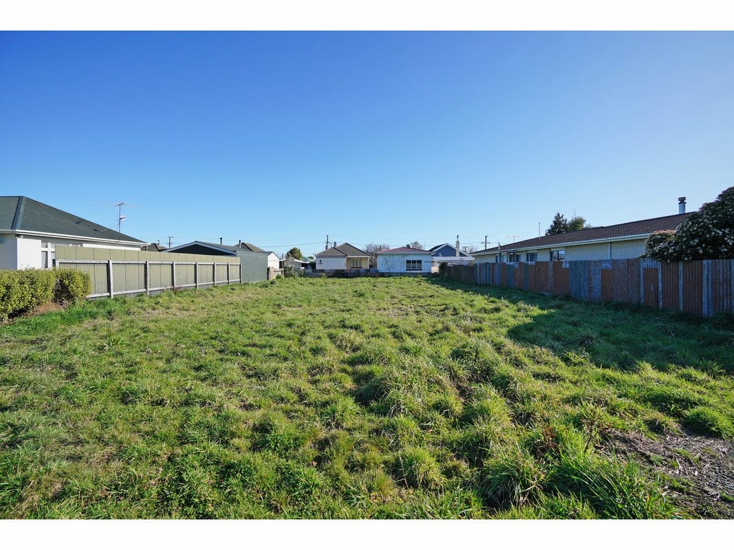 24 Stobo Street, Grasmere, Invercargill - Carousel 1
