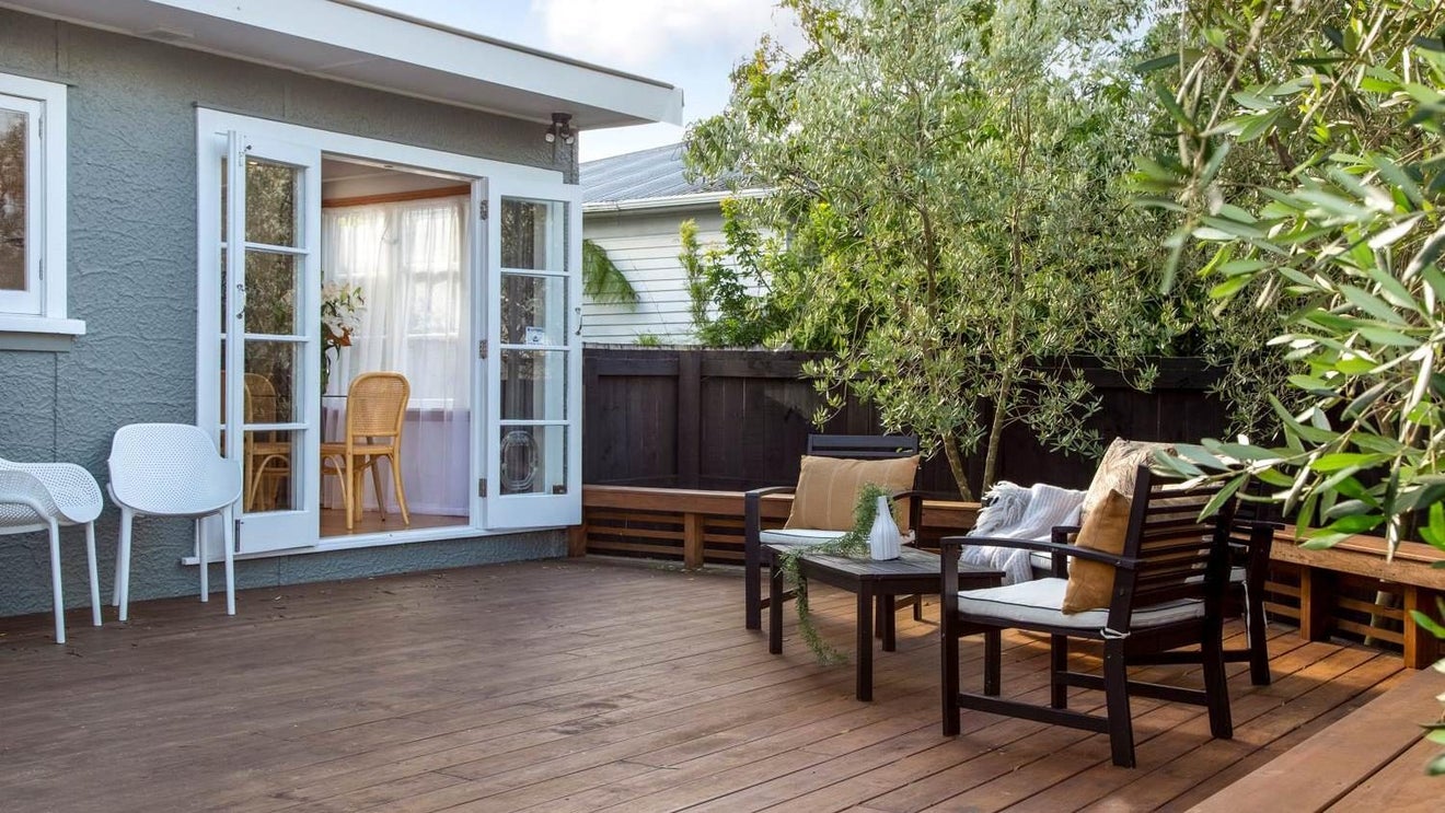 21 Reid Road, New Lynn, Auckland - Carousel 1