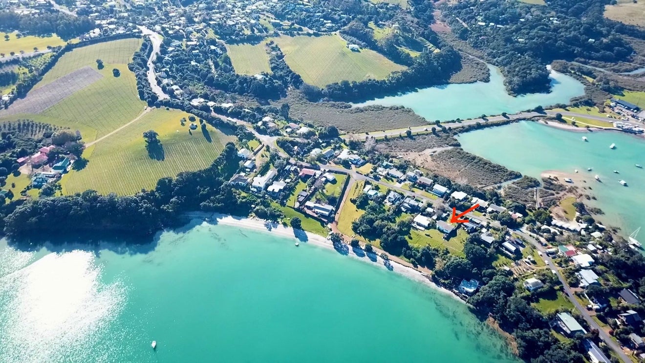 24 Shelly Beach Road, Surfdale, Waiheke Island - Carousel 2