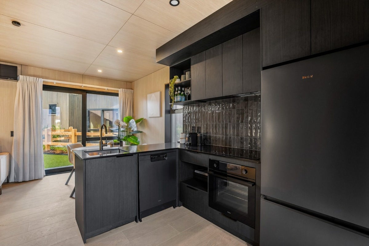 46 Delaney Loop, Frankton, Queenstown - Carousel 2