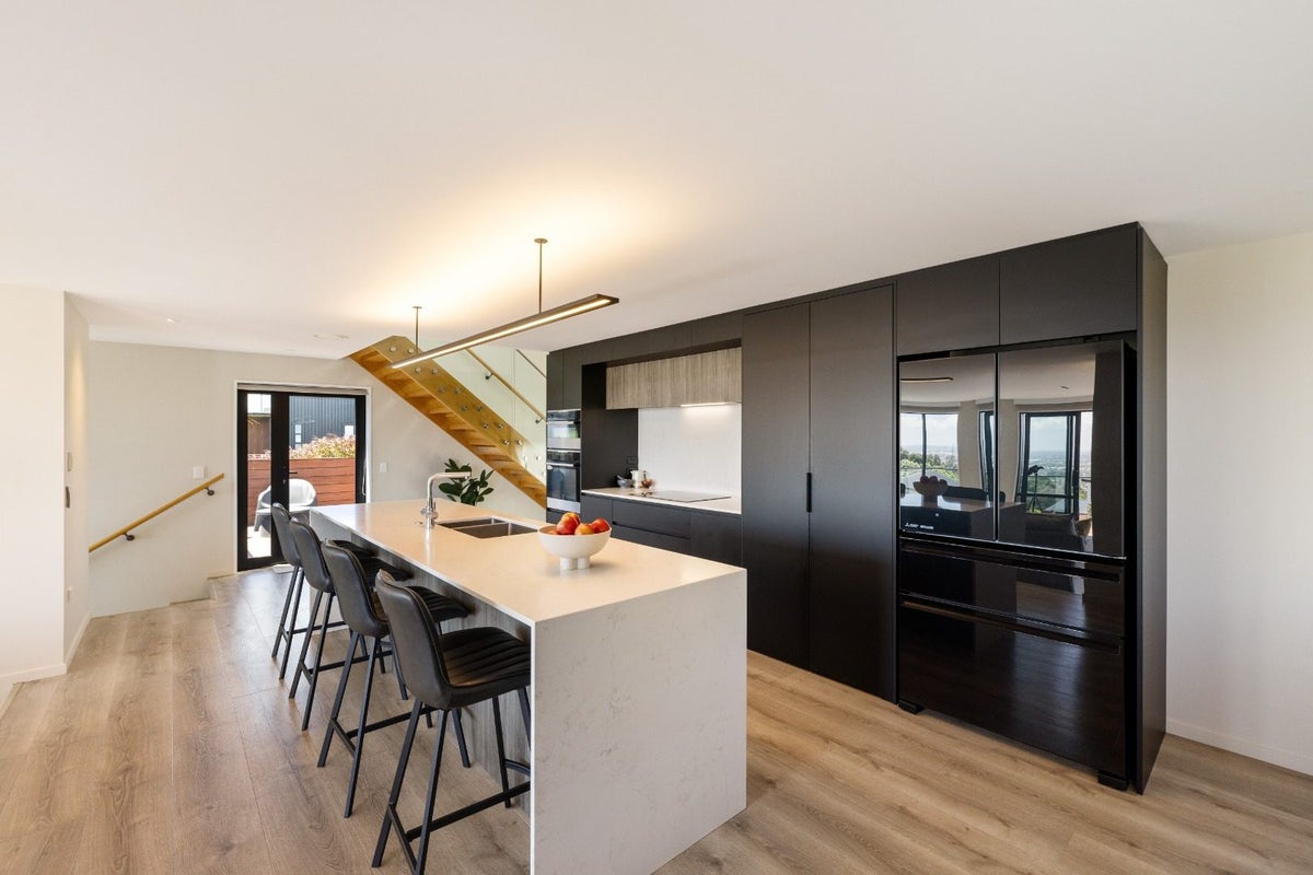 8 Caldberg Close, Westmorland, Christchurch - Carousel 2