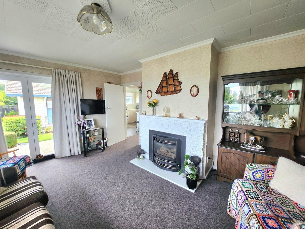 22 Sandringham Street, Oamaru North, Oamaru - Carousel 2