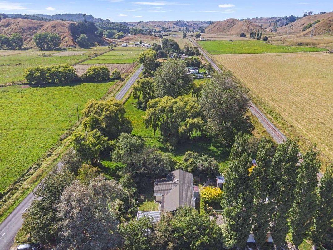 554 No 3 Line, Okoia, Whanganui - Carousel 1