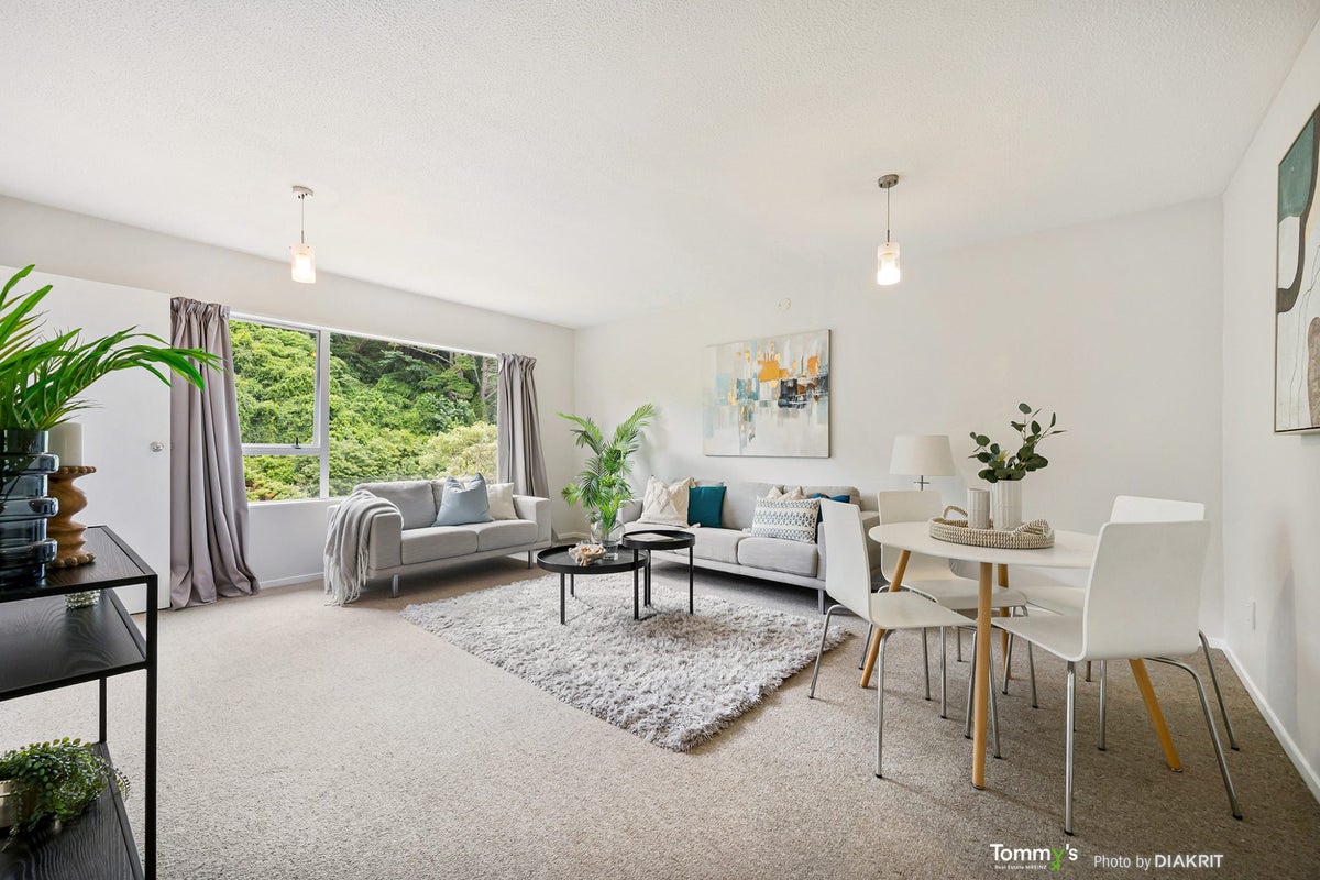 105A South Karori Road, Karori, Wellington - Carousel 1