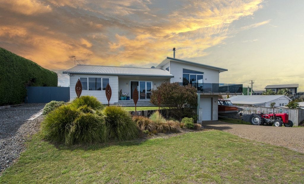18 Robbie Street, Foxton Beach, Foxton - Carousel 37