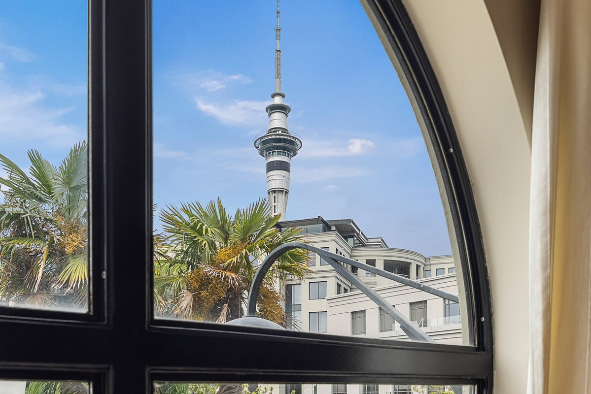 1L/22 Pakenham Street East, Auckland Central, Auckland - Carousel 1