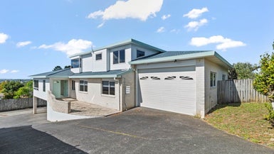 241C Royal Road, Massey, Auckland - Carousel 1