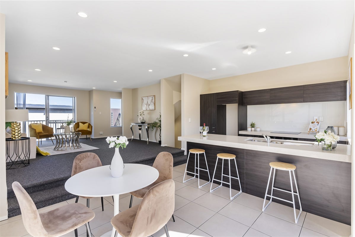 72E St Georges Road, Avondale, Auckland - Carousel 1