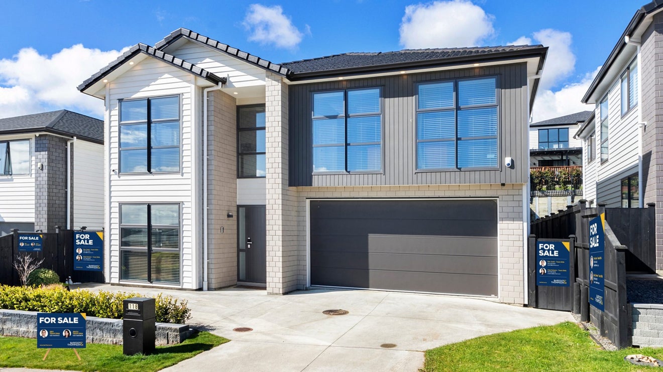118 McQuoids Road, Flat Bush, Auckland - Carousel 1