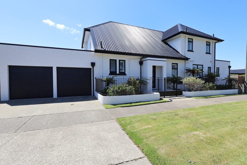14 Albert Street, Gladstone, Invercargill - Carousel 48