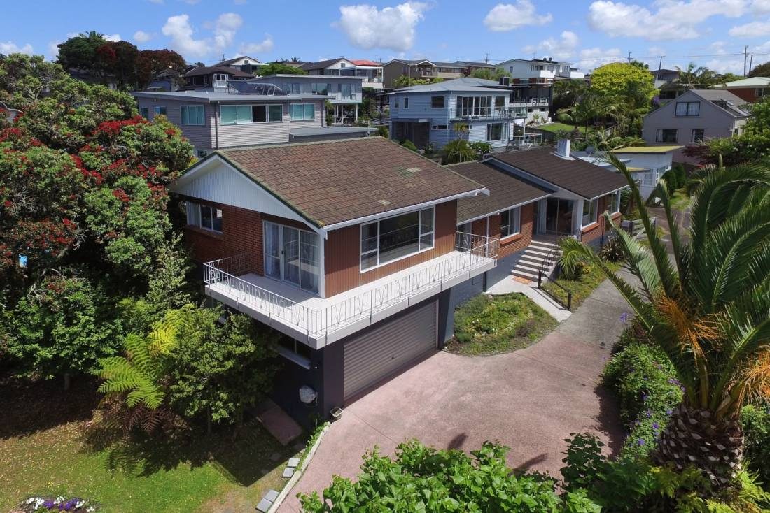 1/36 Masterton Road, Rothesay Bay, North Shore City, Auckland - Carousel 1