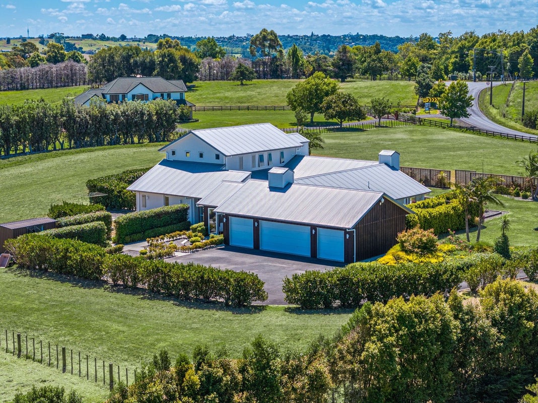 28 Clifton Road, Howick - Carousel 1