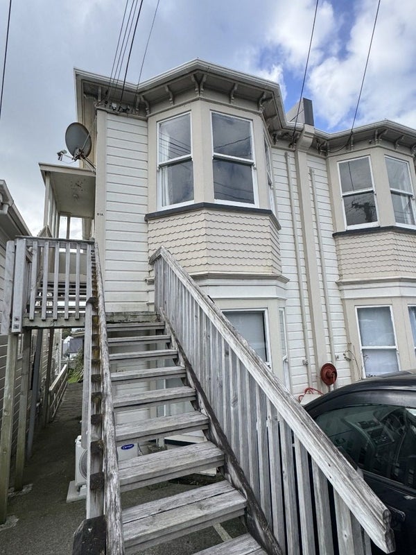 61A Pirie Street, Mount Victoria, Wellington - Carousel 1