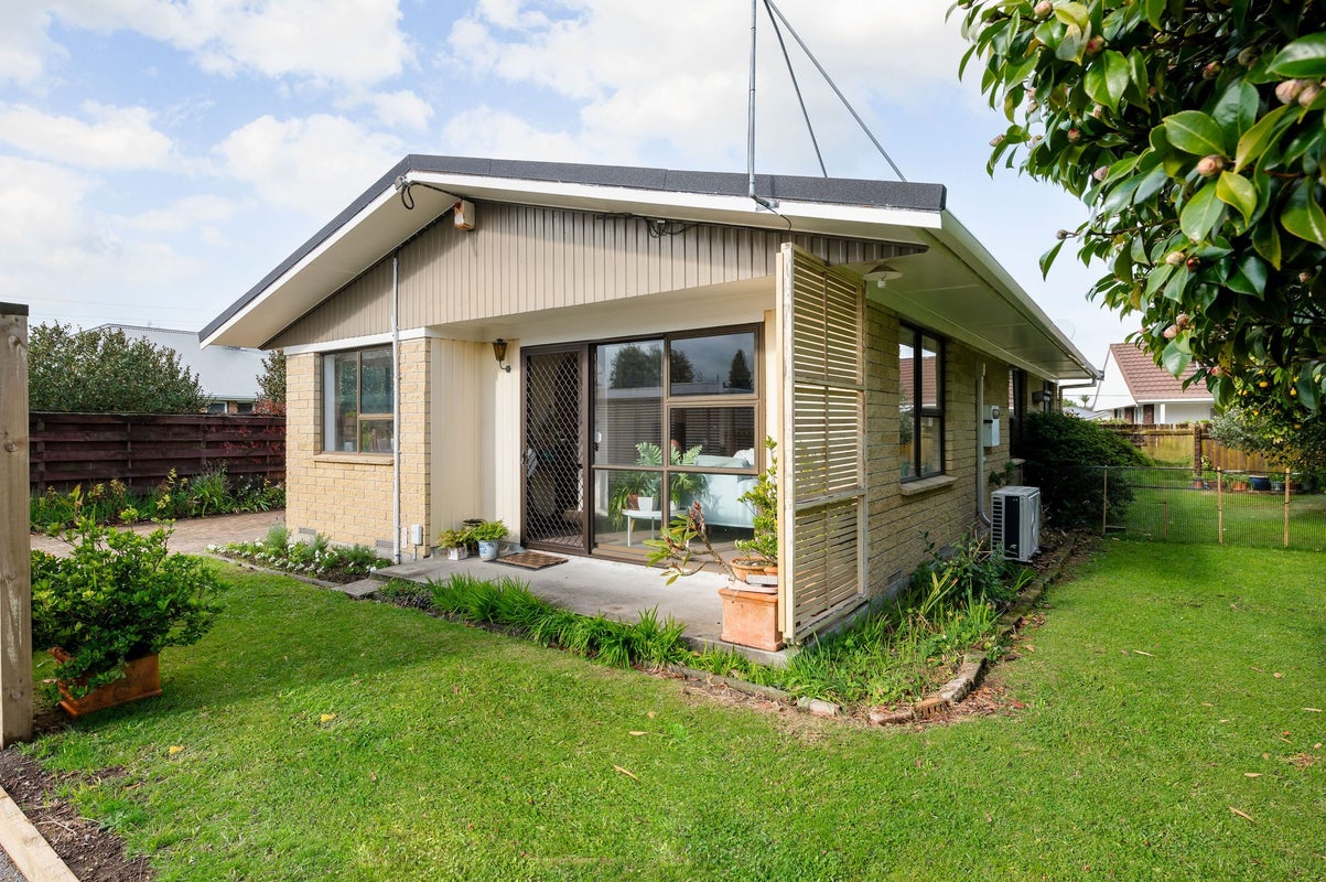 1A Taylor Terrace, St Andrews, Hamilton - Carousel 2
