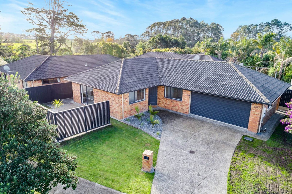 27 Chelmsley Avenue, Henderson, Auckland - Carousel 26