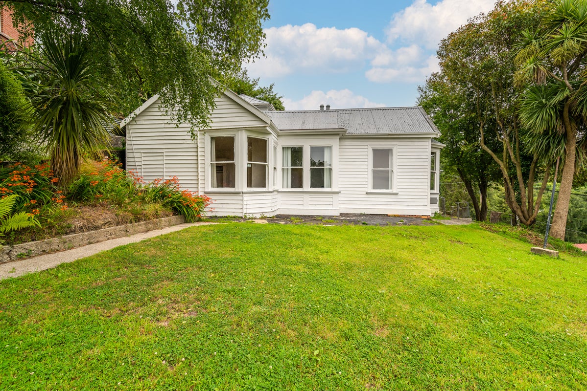 50 Glen Road, Mornington, Dunedin - Carousel 1