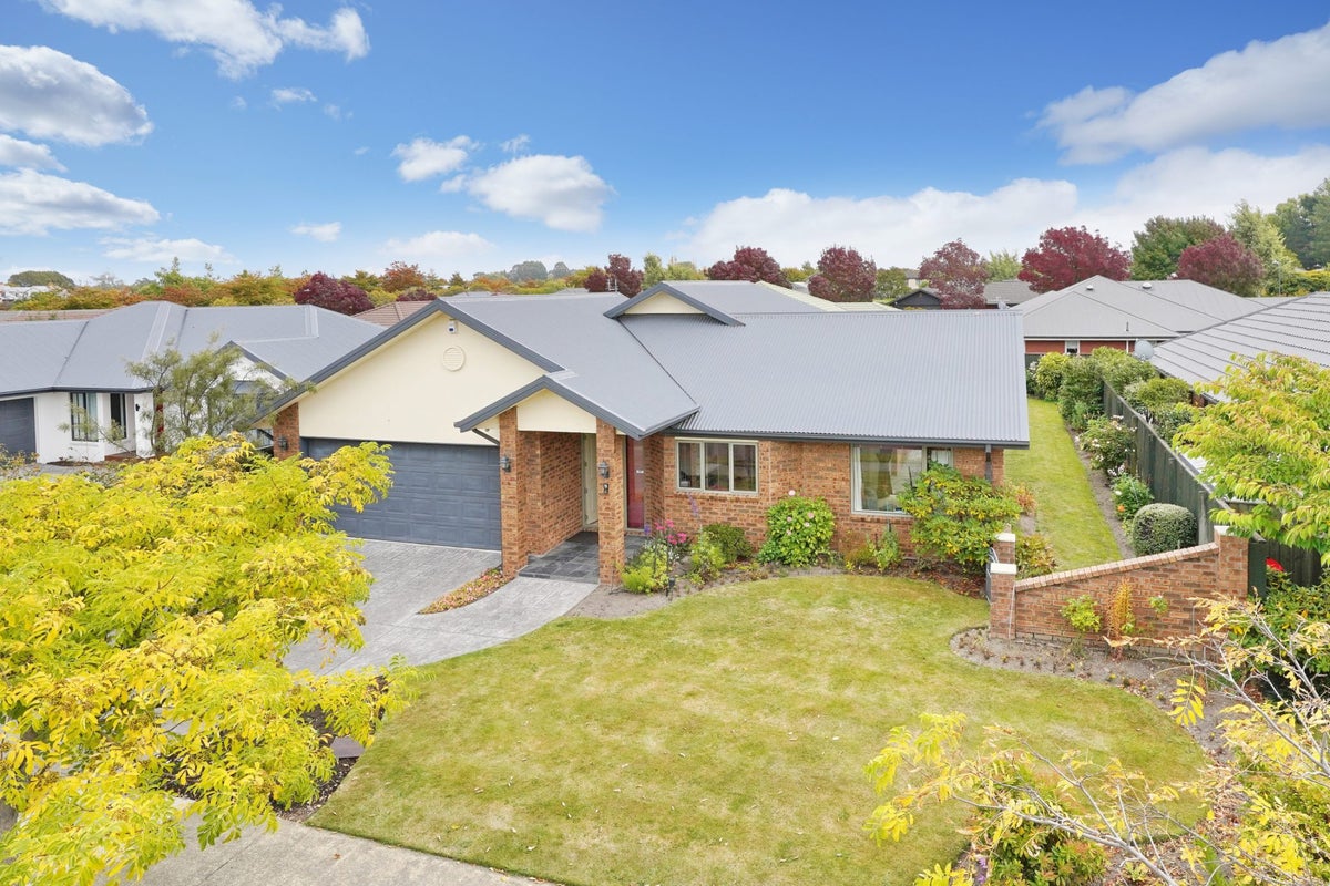 9 Bering Street, Northwood, Christchurch - Carousel 1