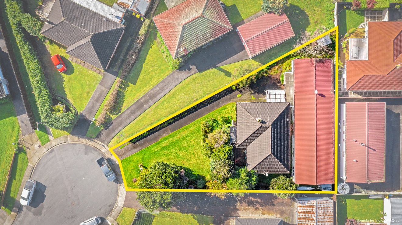 11 Shamrock Lane, Te Atatu Peninsula, Auckland - Carousel 2