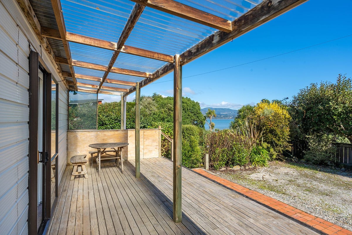 1 Bay Road, Warrington, Waikouaiti - Carousel 2