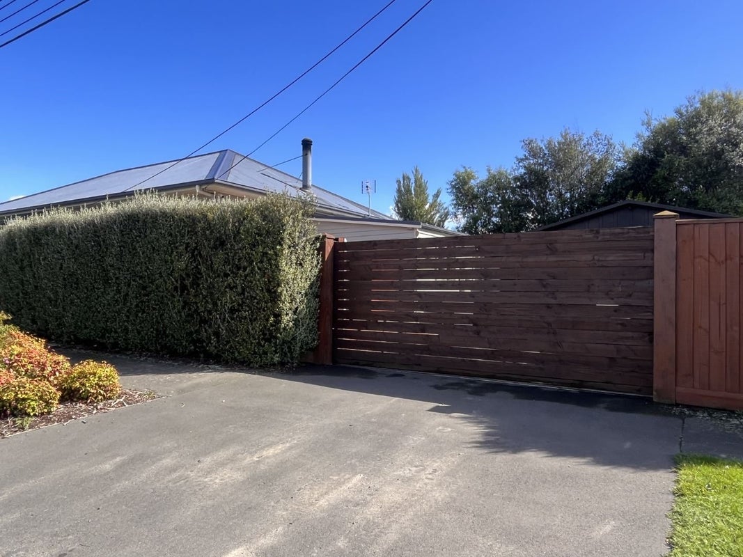16 Barrie Street, Addington, Christchurch - Carousel 19