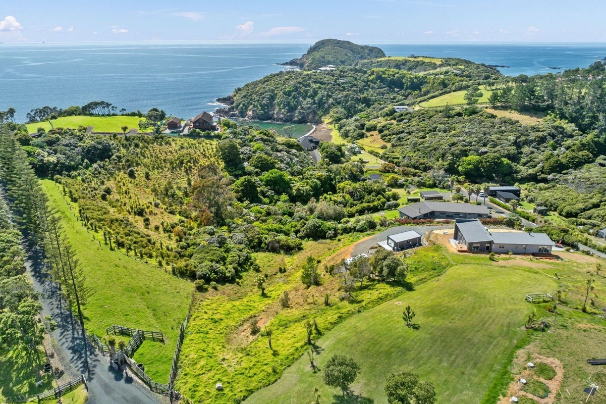 13 Piwaiwaka Way, Whangarei - Carousel 14