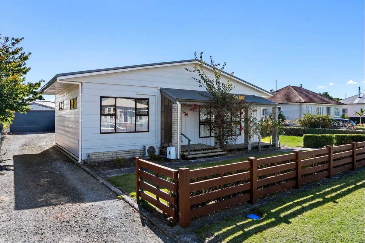 15 Haldane Street, Elgin, Gisborne - Carousel 2