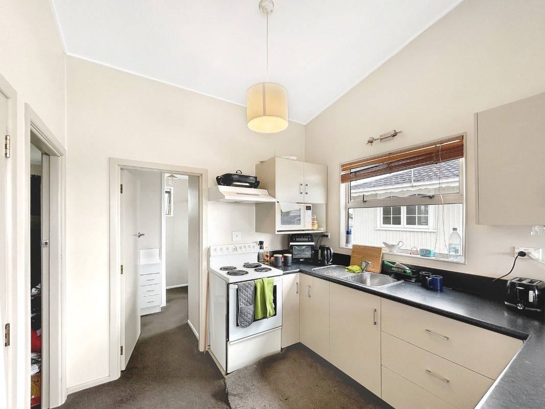 681 Tay Street, Hawthorndale, Invercargill - Carousel 2