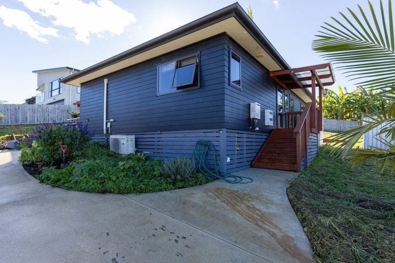 5 Manuka Road, Huntly - Carousel 1