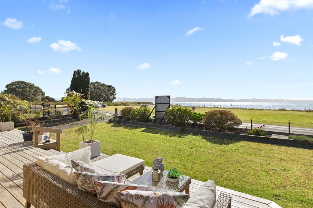 915 East Coast Road, Kaiaua, Pokeno - Carousel 1