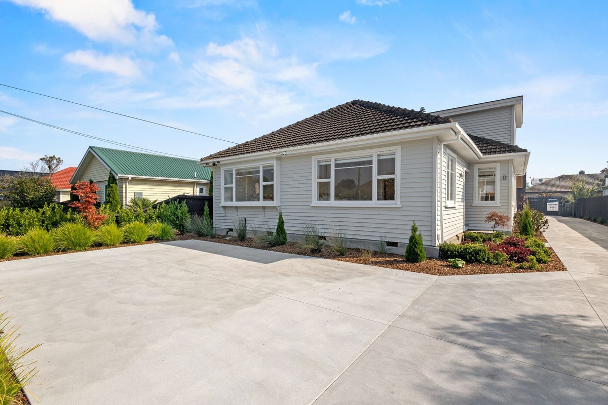 207 Weston Road, St Albans, Christchurch - Carousel 2