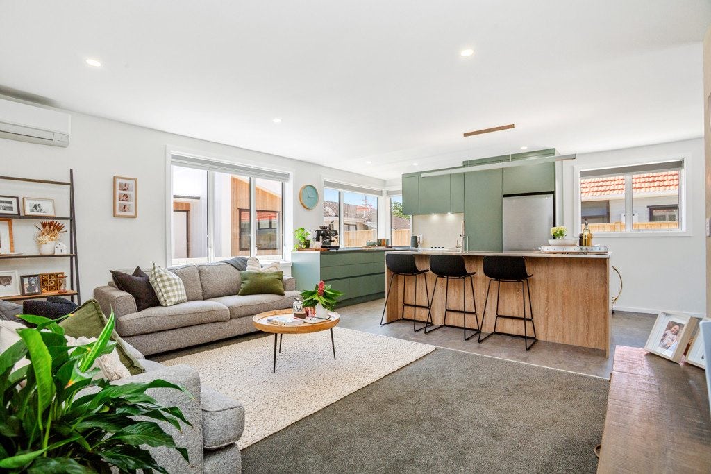 1105 High Street, Taita, Lower Hutt - Carousel 2