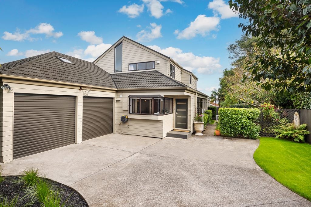 41 Allendale Road, Mount Albert, Auckland - Carousel 1