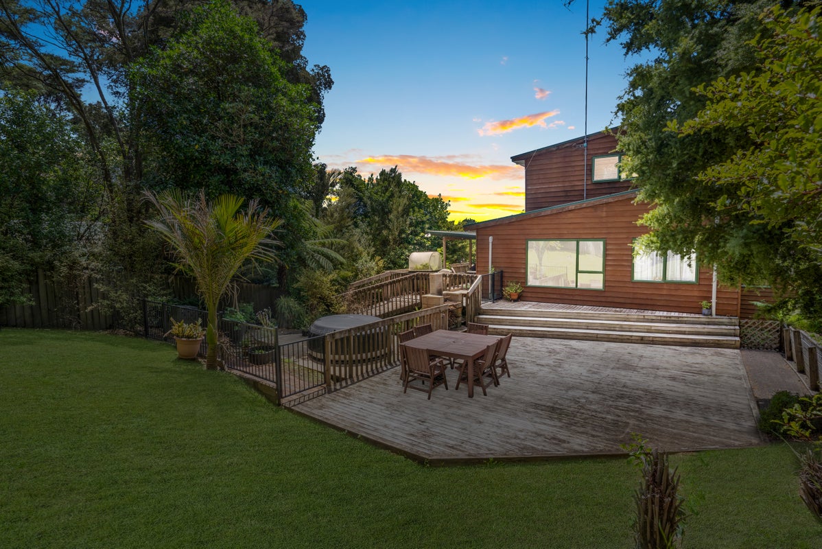 6 Dee Place, Torbay, Auckland - Carousel 2