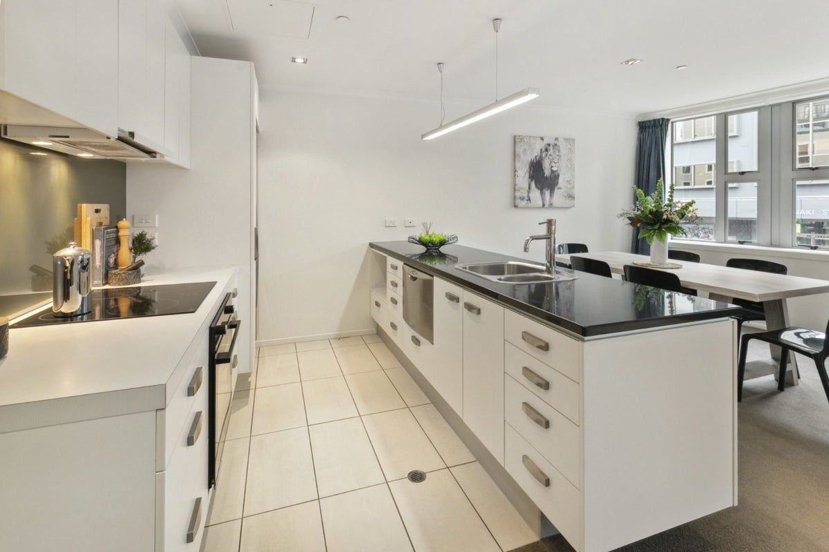 1B/39 Taranaki Street, Te Aro, Wellington - Carousel 2
