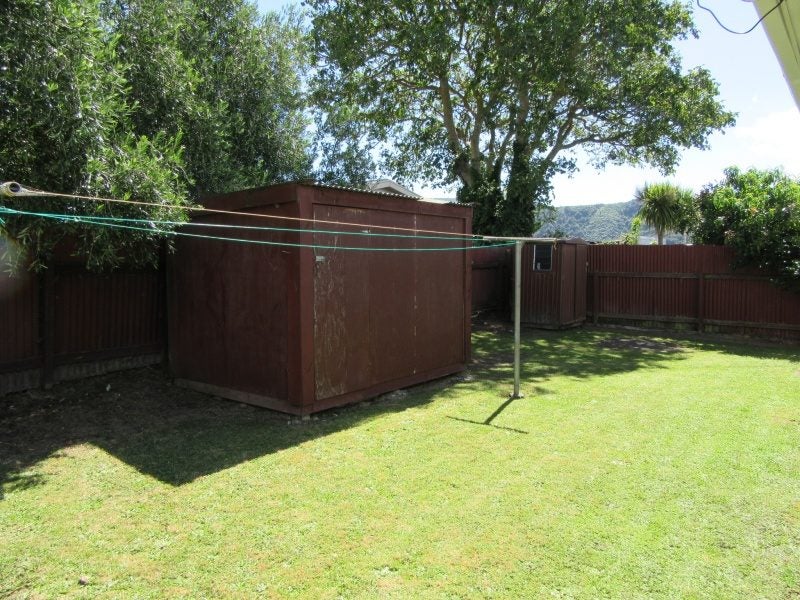 2/20 John Street, Trentham, Upper Hutt - Carousel 8