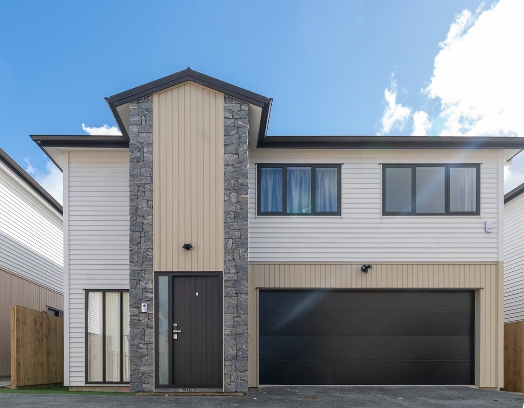 9/116 Colwill Road, Massey, Auckland - Carousel 1