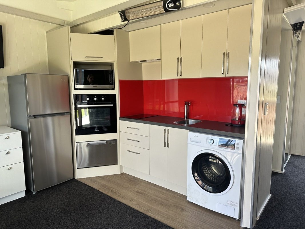 25 Victoria Street, Parkside, Timaru - Carousel 2
