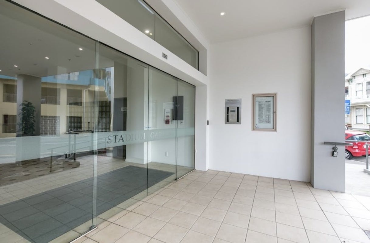 411/107 Thorndon Quay, Pipitea, Wellington - Carousel 10