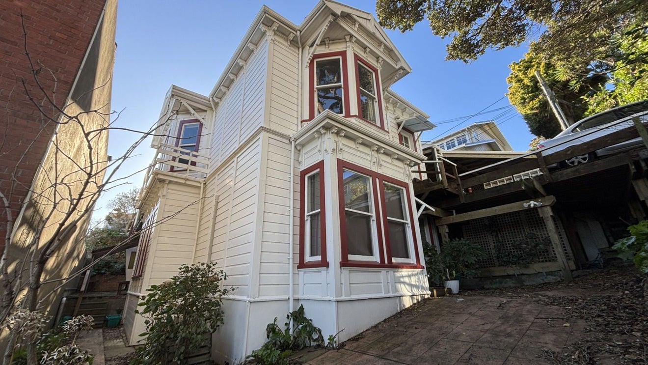 51 Hawker Street, Mount Victoria, Wellington - Carousel 1