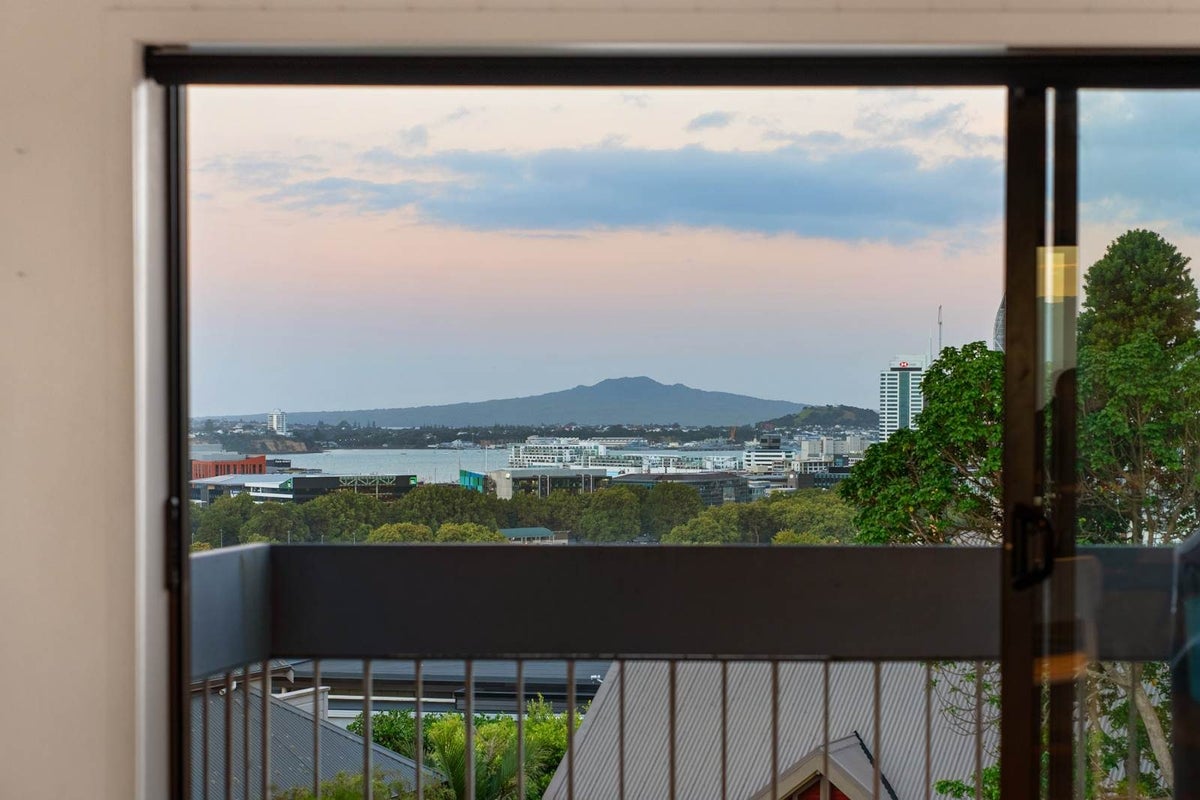 14/18 ARTHUR STREET, Freemans Bay, Auckland - Carousel 19
