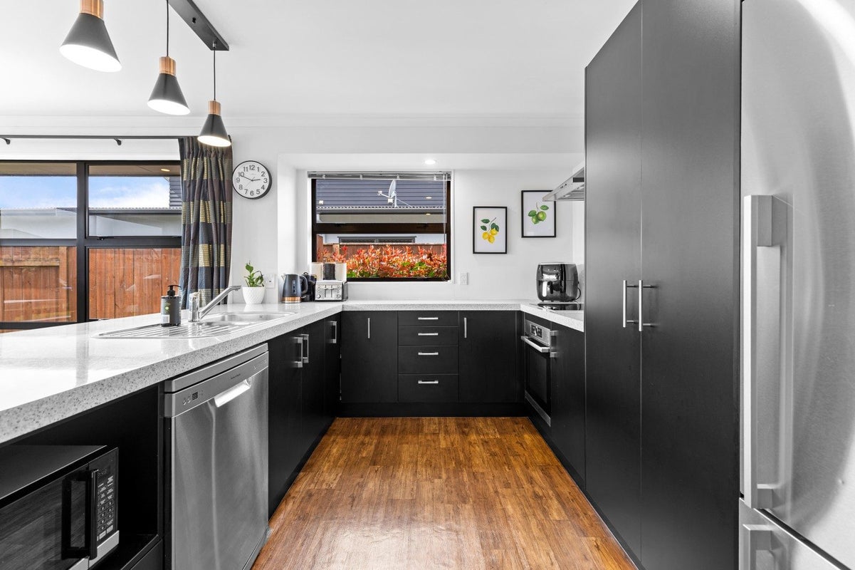 7 Nevada Way, Kelvin Grove, Palmerston North - Carousel 2