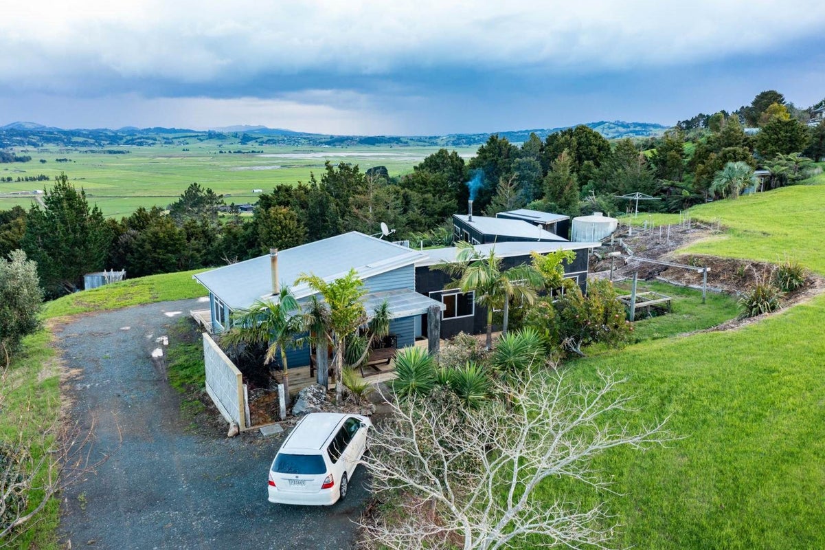 397 Apotu Road, Kamo - Carousel 2