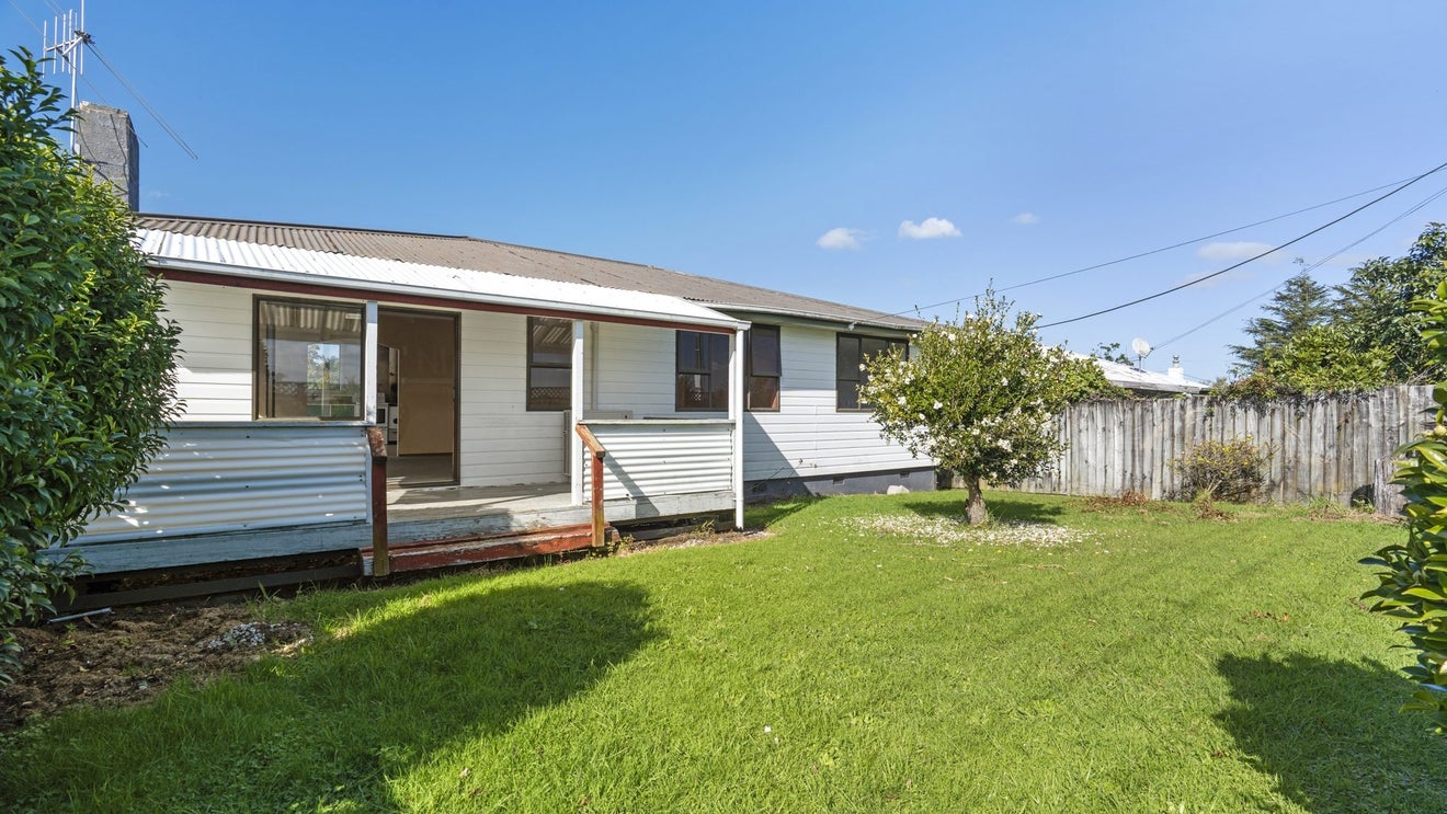 46 Ohauiti Road, Hairini, Tauranga - Carousel 1