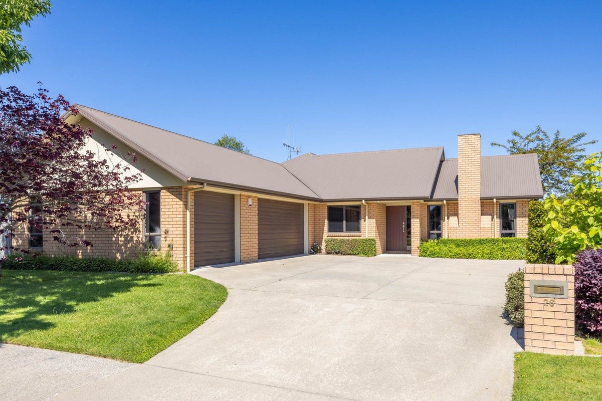26 Ravenscourt Place, Huntington, Hamilton - Carousel 1