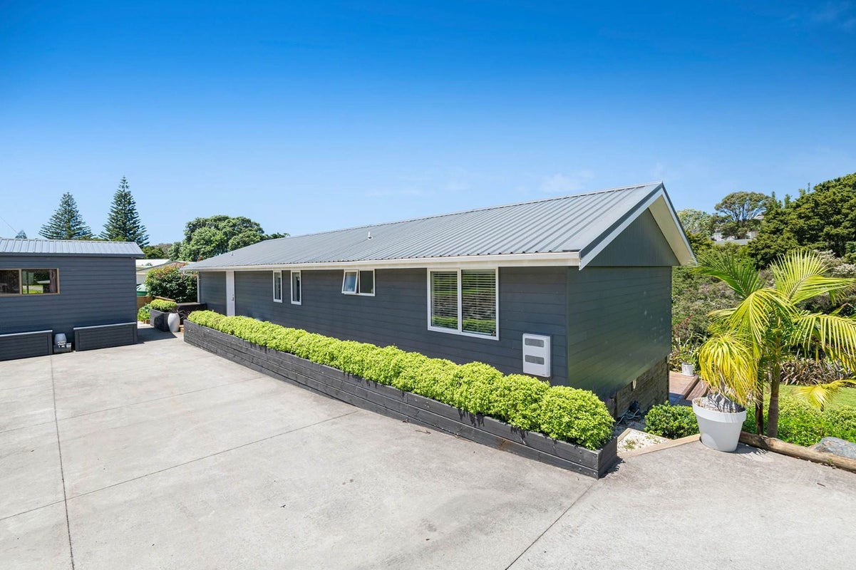 53 Hauraki Road, Warkworth - Carousel 17